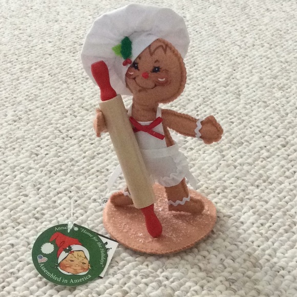 Annalee Gingerbread Baker